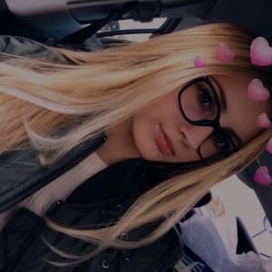 Meet your Posher, Kendra